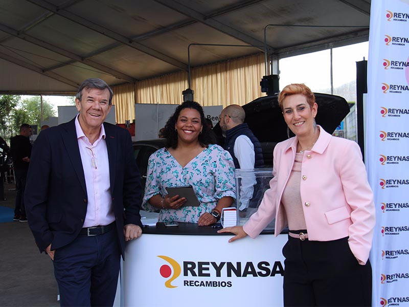 REYNASA culmina con éxito su I feria de maquinaria, herramienta, carrocería y pintura