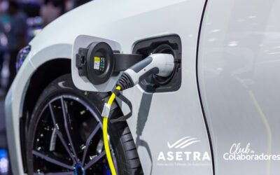 Los coches eléctricos pasan más por el taller a cambiar neumáticos porque les duran menos